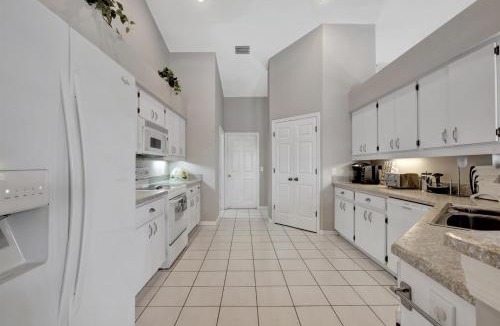 Boyette Springs House | Pool Waterfront Lake 12 PPL Gorgeous