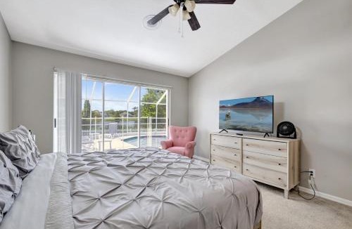 Boyette Springs House | Pool Waterfront Lake 12 PPL Gorgeous