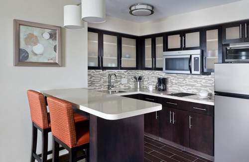 North Wales Condo | Pool & Whirlpool. Great King Suite!