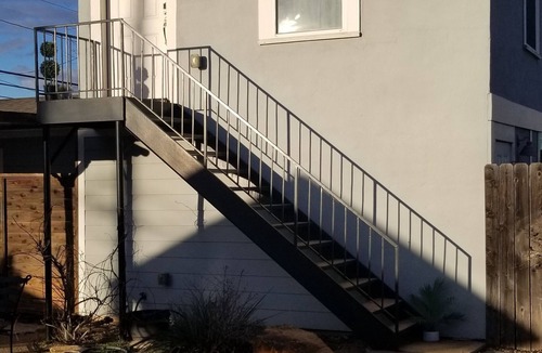 Austin Ave. Apartment | Poolhouse studio, historic neighborhood