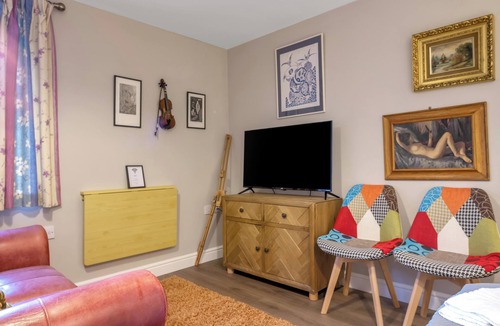 Halghton Cottage | Pools Cottage Studio 13 - The Artist studio