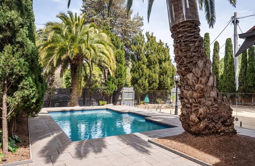St Kilda House | Poolside at Kindrogan - St Kilda