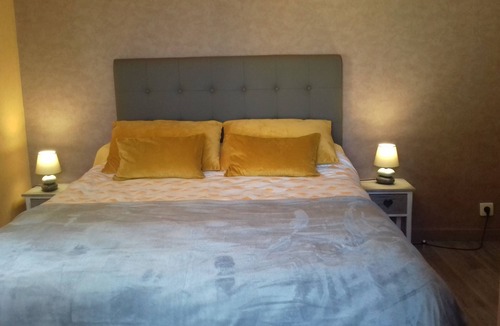 Cezan Bed & Breakfast | Poolside B&B in a renovated farmhouse in the heart of the Gers countryside
