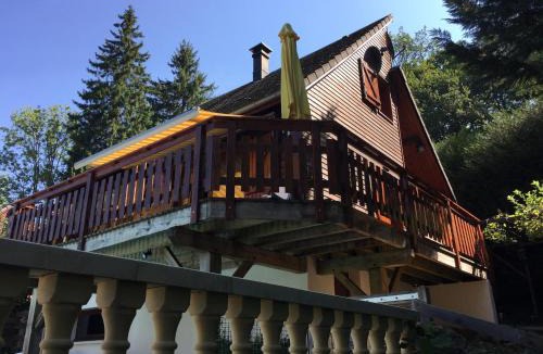 Plantades House | Poolside Bliss Near Lake