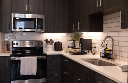 Addison Apartment | Poolside Bliss, Trails and Culinary Delights!