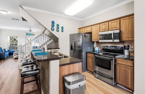 Corpus Christi House | Poolside Canalside Standalone 3BR 3.5BA @The Breezeways across from Balli Beach