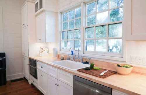 Fayetteville House | Poolside Escape 10 Min to Round Top+Hot Tub+Views