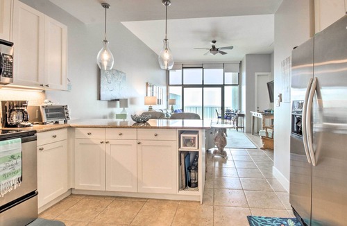 Galveston Condo | Poolside Fun & Beachfront Views! Galveston Condo
