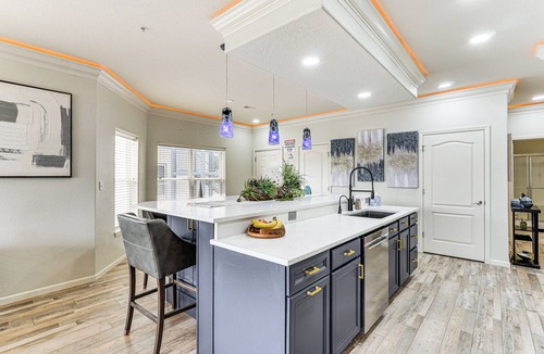 Lake Ozark Condo | Poolside Fun + Views! Waterfront Ozarks Retreat