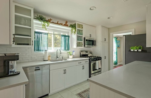 Tarrytown House | Poolside Funhouse with Arcade, Billiard, Poker