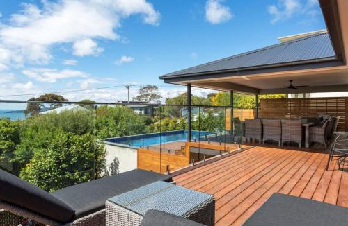 Dromana House | Poolside Getaway Dromana