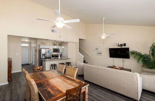 Corpus Christi House | Poolside Getaway | Family Fun Near the Beach