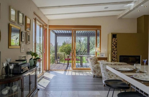 Mofardini House | Poolside Grand Retreat Villa