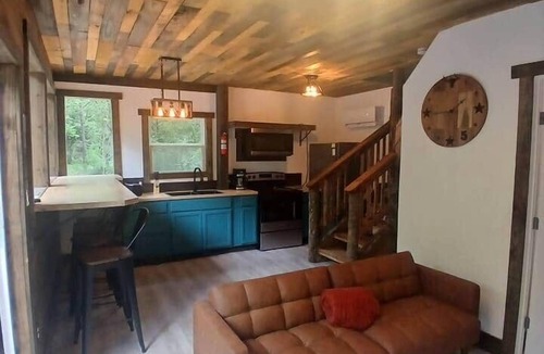 Plantersville House | Poolside Hideout at Magical Forest Resort