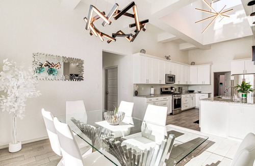 Rio Rancho House | Poolside & Hot Tub Lounging: Luxe Rio Rancho Home