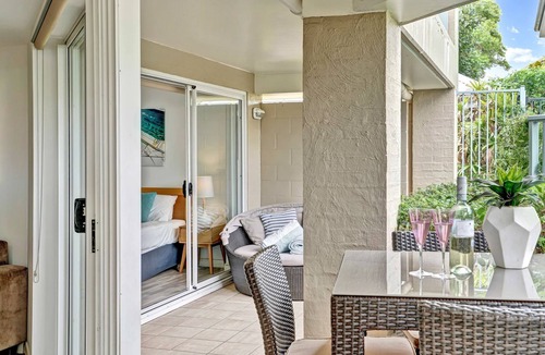 Palm Beach Apartment | Poolside - Iluka - Palm Beach by Beach Stays