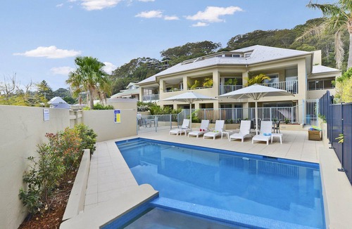 Palm Beach Apartment | Poolside - Iluka - Palm Beach by Beach Stays