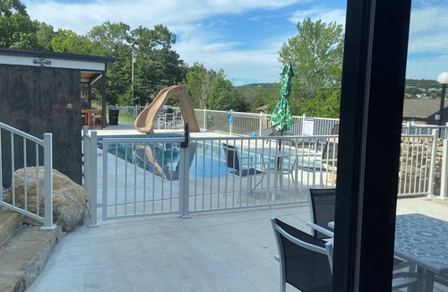 Indian Point Villa | Poolside King Villa 3-Min to SDC, Heated Pool/HTub