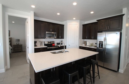 Washington House | Poolside Luxury Home - 5BR 4BA