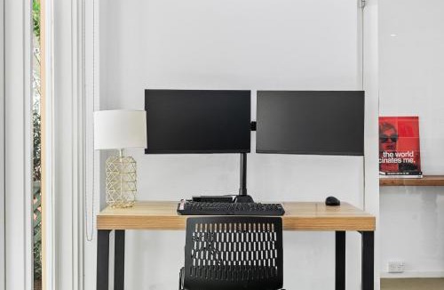 Lindfield House | Poolside oasis - Sydney