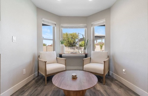 Paradise Valley Village House | Poolside Palms-PickleBall/BBall/Pool/Firepit/Golf