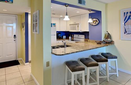 Sneads Ferry Apartment | Poolside Paradise