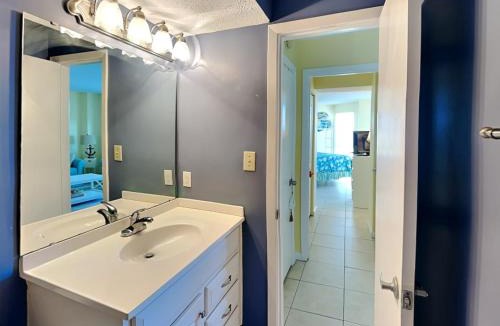 Sneads Ferry Apartment | Poolside Paradise