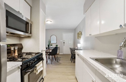 Cherrywood Apartment | Poolside Paradise | 2 Apts for 12 w Pool + Parking