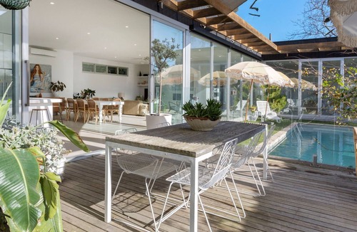 Mount Eliza House | POOLSIDE PARADISE - MOUNT ELIZA