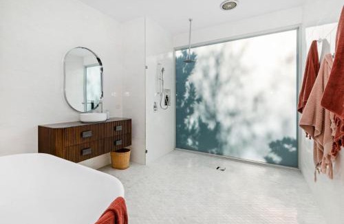 Mount Eliza House | Poolside Paradise Mount Eliza