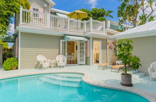 Downtown Villa | Poolside Queen Room Steps from Duval!