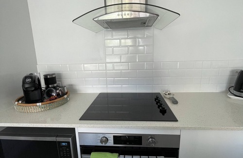 Buddina Apartment | Poolside self contained unit walk to beach