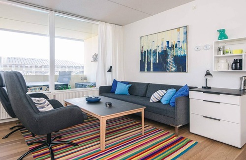 Rindby Strand House | Poolside Stay in Fano