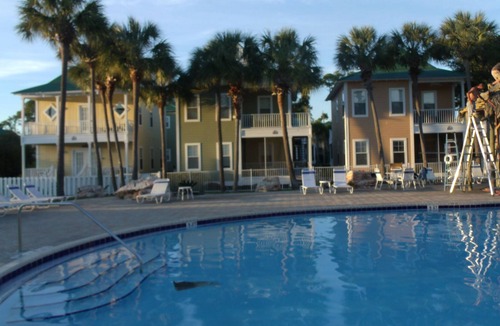 Ono Island Condo | Poolside unit! Book now for Summer 2020