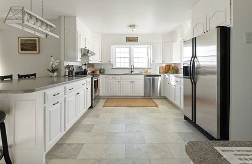 Honey Brook House | Poolside Villa among farmland views