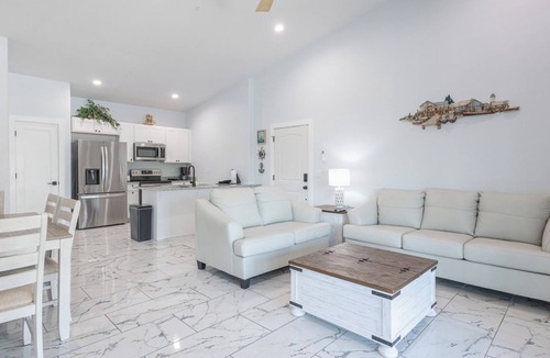 Indian Point Villa | Poolside Villa w/Game Room & Hot Tub! 3 Min to SDC