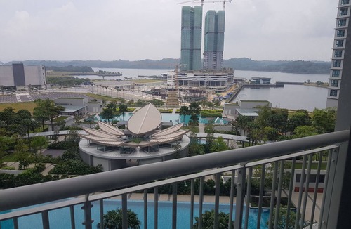 Iskandar Puteri Condo | PoolView Studio near Legoland @Puteri Harbour