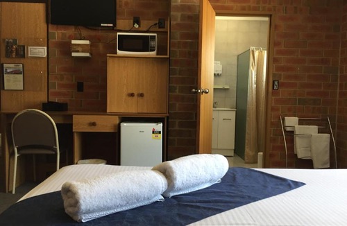 Pooraka Hotel | Pooraka Motor Inn