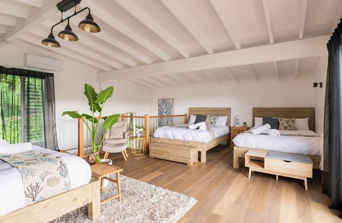 Mount Nathan Other | POORINDA RETREAT