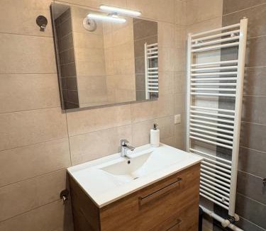 Heillecourt Apartment | Pop Mood Studio