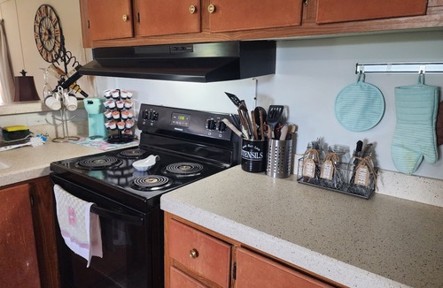 Wagoner House | Pop's Place - Beautiful lake view 3bd/2ba on 6 acres.