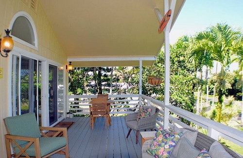 Kapoho House | Popa’a Palms: 3BR 2BA, 2 Blocks from the Ocean