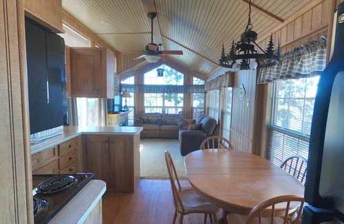 Alba Hotel | Pope's Landing Marina