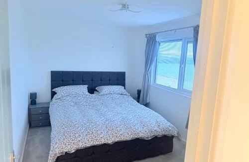 Spalding House | Poplar holiday cottage