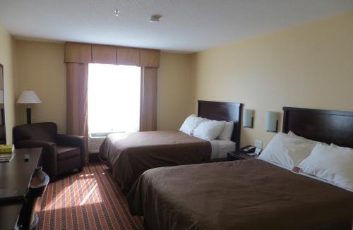 Stoughton Hotel | Poplar Tree Inn