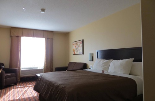 Stoughton Hotel | Poplar Tree Inn