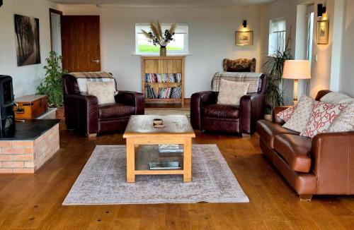 Gwehelog House | Poplars Cottage