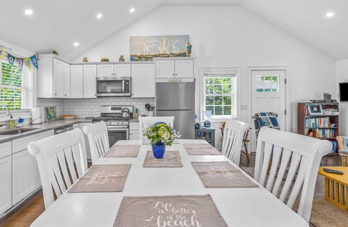 Popponesset House | Popponesset-3 bedrooms, 2 baths, sleeps 6, w/cental A/C