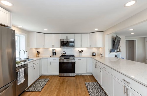 Popponesset House | Popponesset Beach House-3 bedroom, sleeps 6, A/C, 2 baths one back from beach