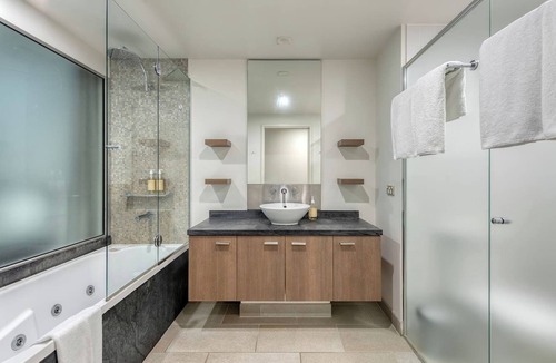 Palm Cove Resort | Poppy A Deluxe Studio at Temple Resort